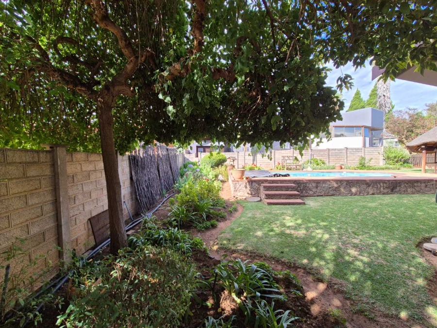 4 Bedroom Property for Sale in Heuwelsig Free State